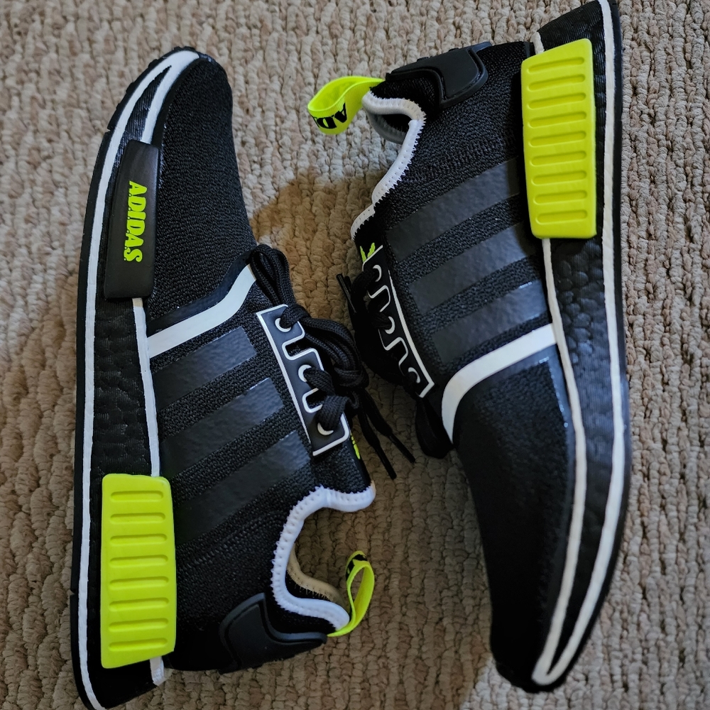 ADIDAS NMD R1 BLACK NEON GREEN BRAND NEW